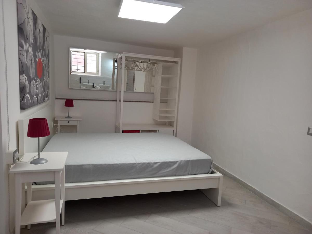 Ombrellorosso Appartement Cagliari Buitenkant foto