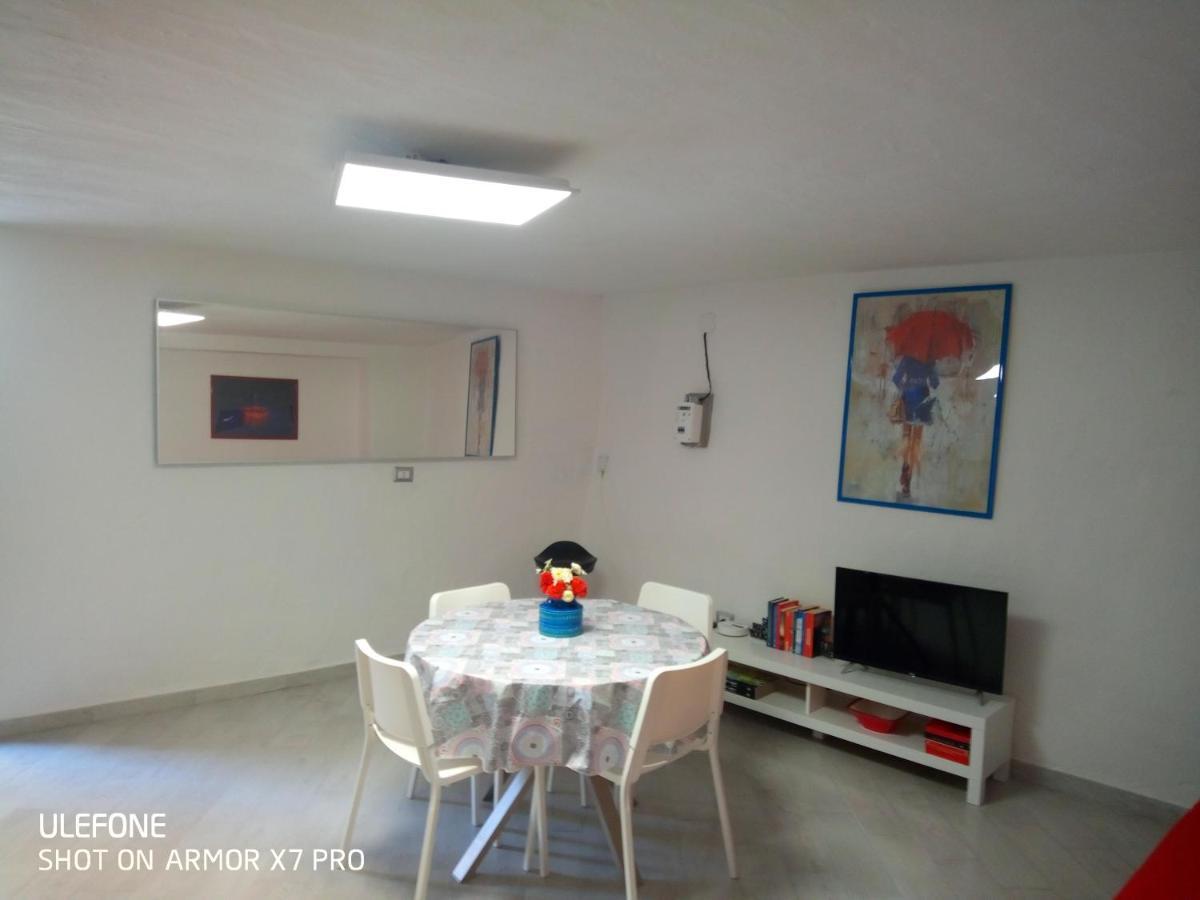 Ombrellorosso Appartement Cagliari Buitenkant foto