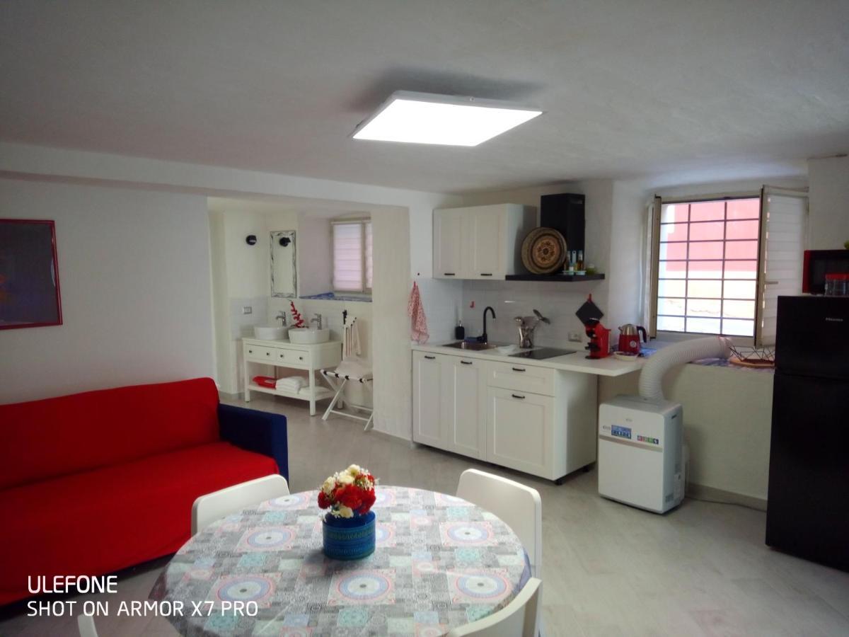 Ombrellorosso Appartement Cagliari Buitenkant foto